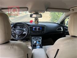 Chrysler 200